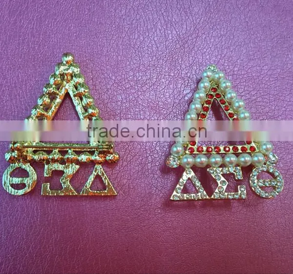 Wholesale Vnistar Delta Sigma Theta Pearl and Stone Brooch Greek Soft Lapel