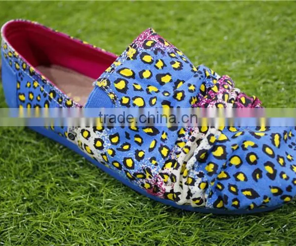 Fashion and Cheap Printing Cloth Shoes photo-4