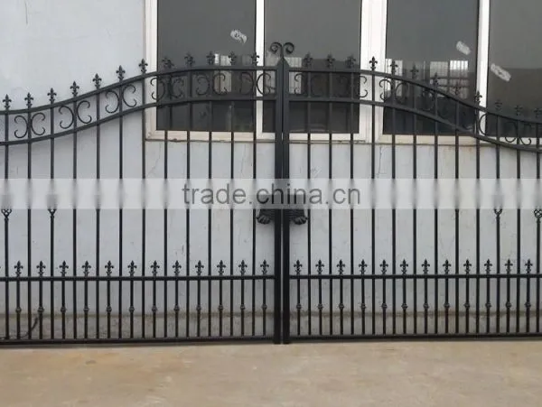 Heavy Duty Powder Coated Iron Tree Driveway Gate photo-3