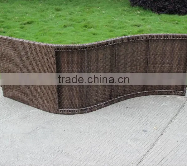 Outdoor Poolside Sun Loungers With Aluminum Frame photo-3