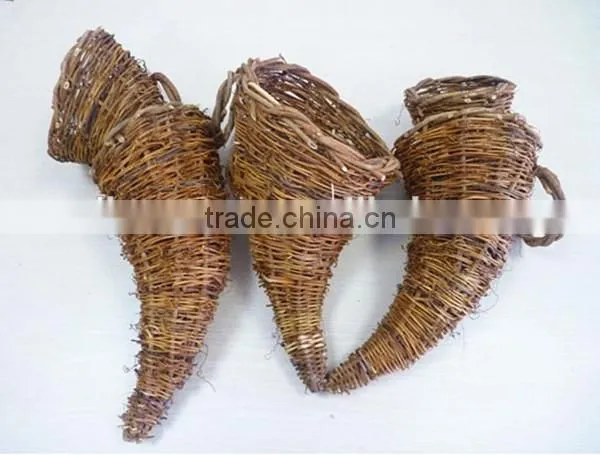 RH-YF22 Thanksgiving Decorattan Cornucopia Horn Shape Wall Hanging Flower Rattan Basket photo-2