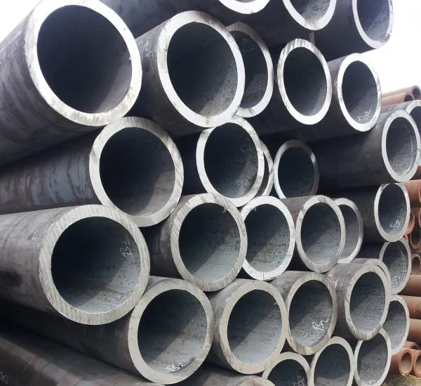 Plastic Caps (small Od) Seamless Casing Pipe For Oil And Gas Transmission photo-4