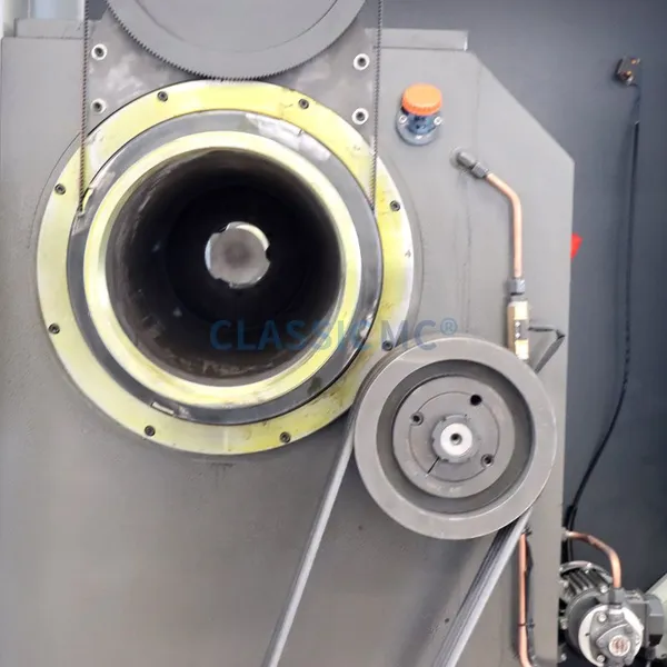 CK61100 Linear Guideway CNC Horizontal Lathe Heavy Duty Tooling Machine for Mold Making photo-4