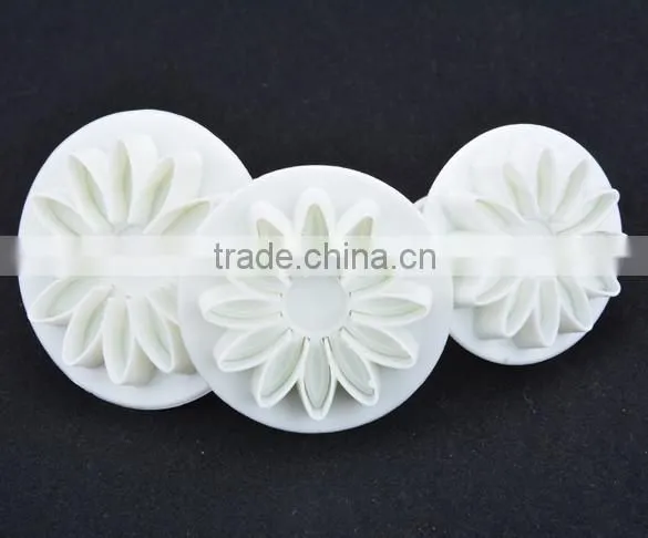 46 PCs Set Fondant Cake Cutter Ejector Stamp + Modeling + Smoother + Border Decoration Fondant Marzipan Plunger Cutter SV009933 photo-5