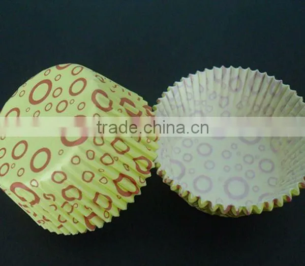 Yellow Dots Greaseproof Paper Cakecup Baking Cups for Baby Showers