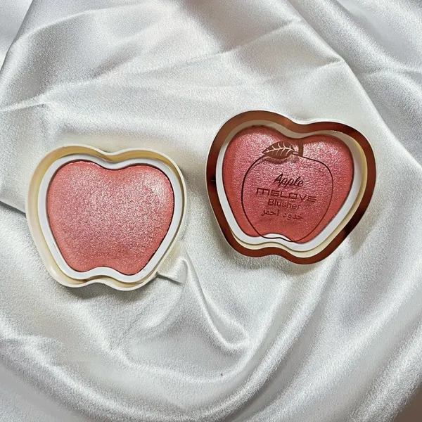 Customized Blusher Palette With High Lighter Face Powder Oem Highlighting Blusher Bronzer Makeup Palette photo-2