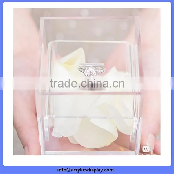 Top Grade Supreme Quality Custom Acrylic Boxs photo-6