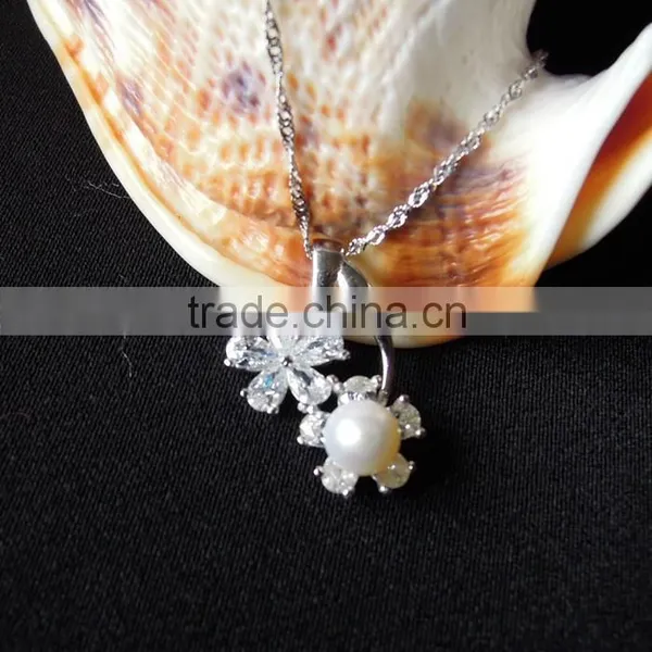 Elegant Pearl Pendant Necklace With Sterling Silver Jewelry Wholesale photo-3