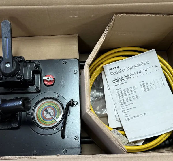 9U-6600 Hydraulic Hand Pump