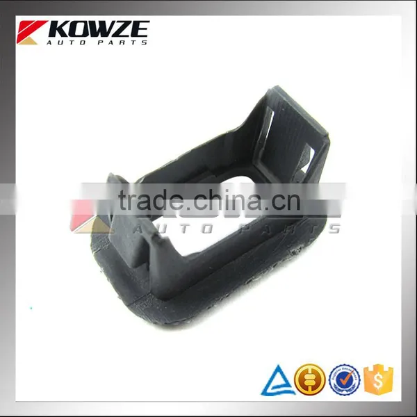 Front Door Locking Bushing For Mitsubishi Pajero/Montero V11 V12 V13 V23 V23 V24 V24 V25 V26 V31 V32 V33 V34 MB775216 MB717040 Quality Choice photo-3