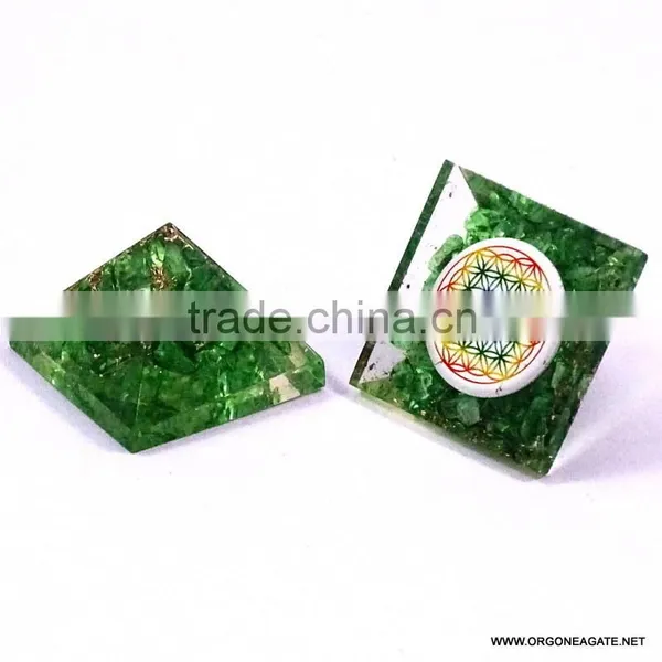 Orgonit Little Pyramid - Green Onyx | Manufacturer Of Chakra Flower Of Life Pyramid photo-2
