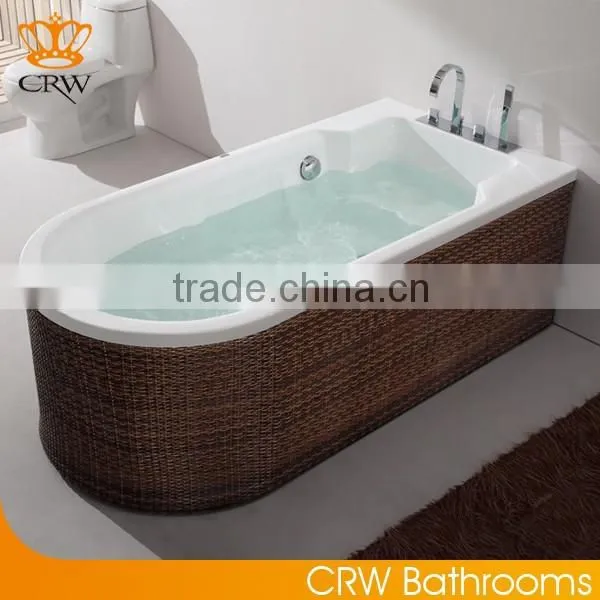 CRW DB50 Round Wooden Bathtub With Rattan Skirt