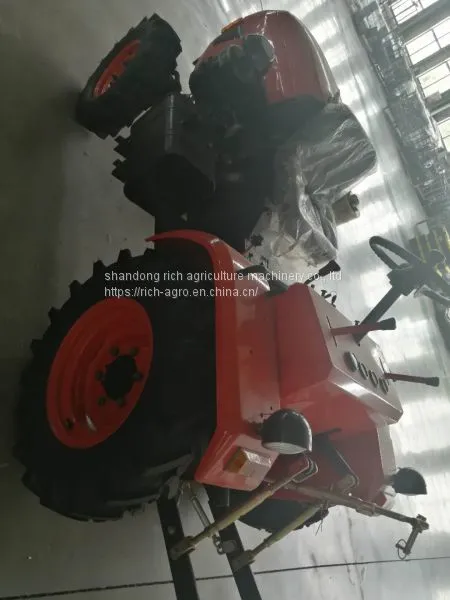 Four-drive Straight Tractor 4 Wheel Drive Tractor For Lawn photo-2
