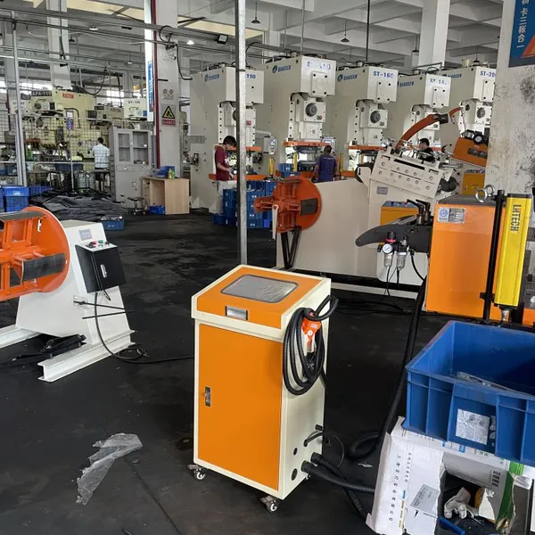 Automatic High-precision Three-in-one High Thickness Straightener Feeder Punch Three-in-one High Speed Feeder Machine photo-3