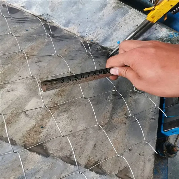 Wholesale High Security Chain Link Fence With Barbed Wire Top photo-2