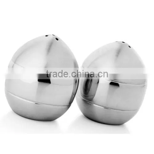 Egg Salt and Pepper Set