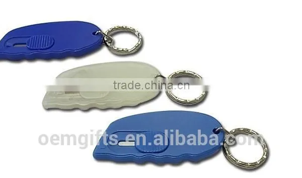 Mini Plastic Oval Retractable Cutter With Key Ring photo-2