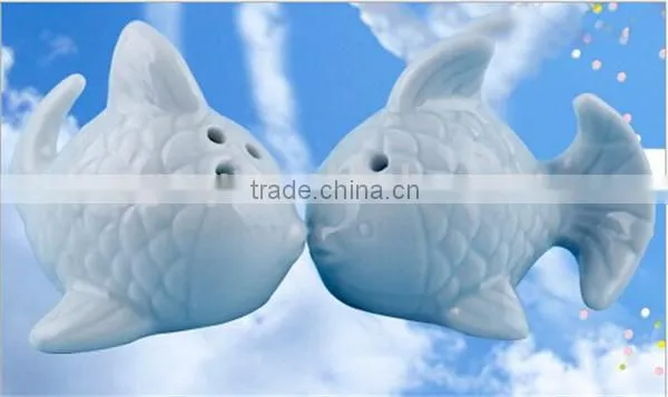 Wedding Favors Two Lovely Fishes Salt&Pepper Shakers photo-5