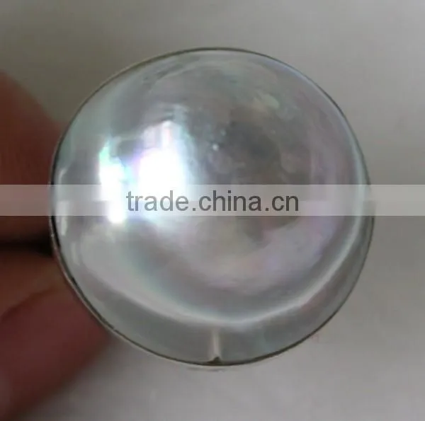 White Seawater UFO Shaped Tihatian Pearl Ring With Gold Ring photo-2