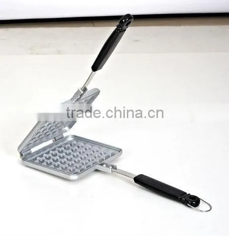 Aluminum Die Cast Double Pan Waffle Iron Maker / Baker / Baking Tray on Fire