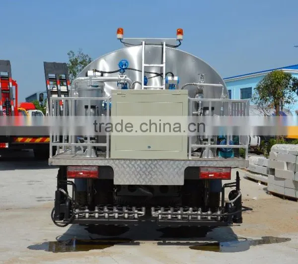 Sinotruk 8000L Pavement Maintenance Truck/intelligent Asphalt Distributor Truck for Sale photo-4