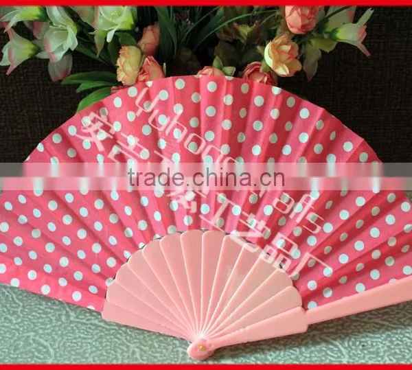 Cheap and High Quality Plastic Fabric Fan photo-3