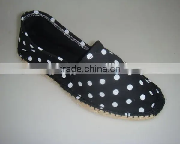 2016 China Shoe Factory Cheap Price Wholesale Women Fashion Espadrilles photo-2
