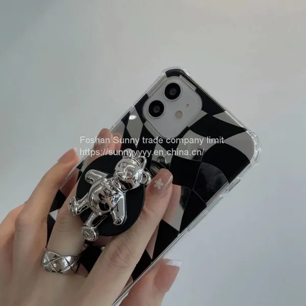 Bear stand irregular checkerboard iPhone12ProMax phone case XS apple 11 retro color 7/8p