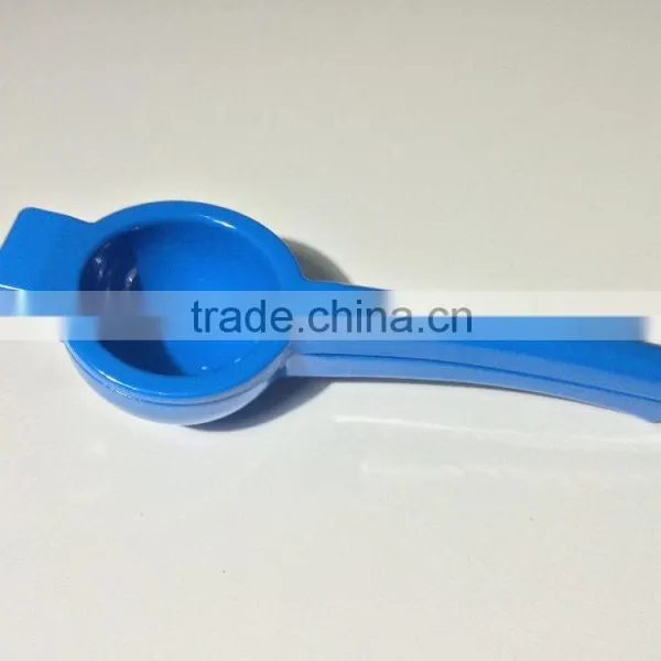 Hot Sell Kitchen Use Aluminum Alloy Metal Lemon Squeezer photo-4
