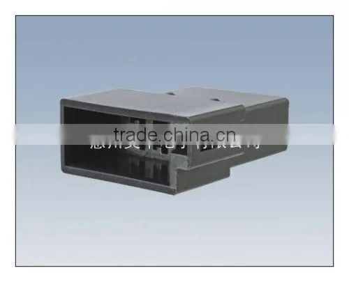 ISO 8P Left Button Position Female Terminal PA66
