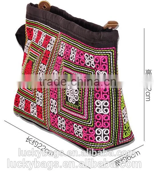 2015 New Bag Cotton Canvas Bag the Miao Embroidery Handbag photo-2
