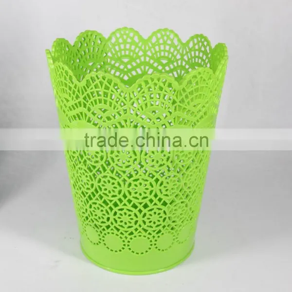 Plastic Round Hollow Out Garbage Bin photo-2