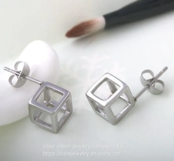 Fashion Jewelry Stainless Steel Hollow Square Earrings for Men/Women photo-2