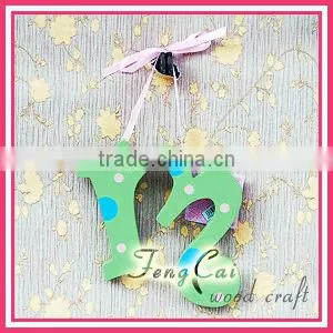 Custom Wooden Decorative Color Aphabet Letter (Wood Craft in Laser-cutting & Engraving)