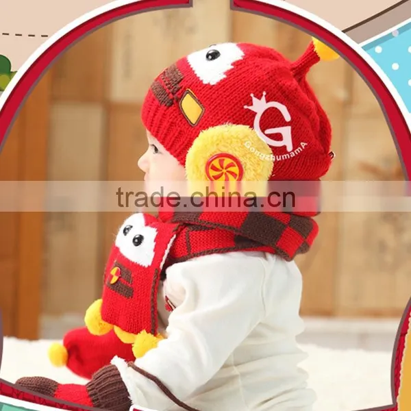 TC13003 Cheap Cute Fashion Baby Pom Pom Winter Beanie and Scarf and Knitted Animal Mitten Set Wholesale Baby 3pcs Set photo-4