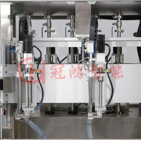 Double Heads Tracking Type Servo Piston Filling Machine photo-3