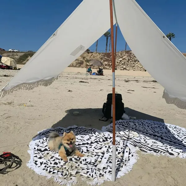 Beach Tent Wholesale Commercial Beach Gazebo UPF 50+ Sun Protection Wooden Pole Sun Shelter Shade Tent With Tassels