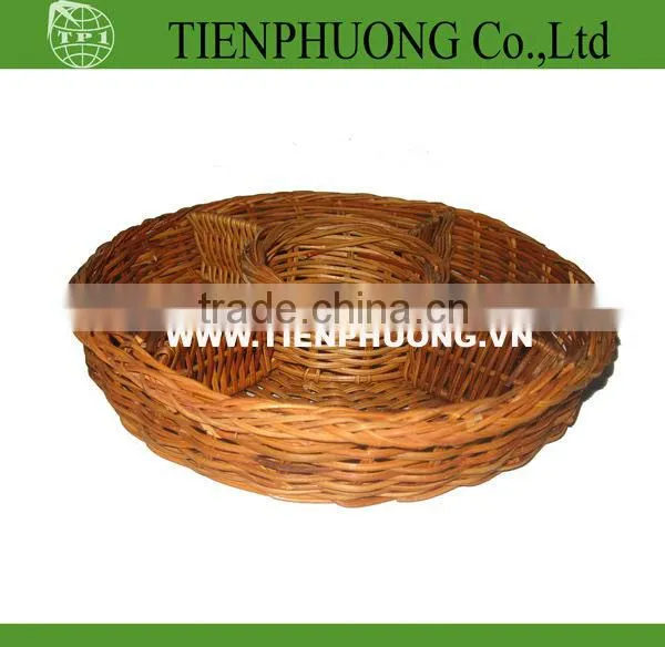 Wicker Round Tray Basket for Candy and Cake in the Holiday