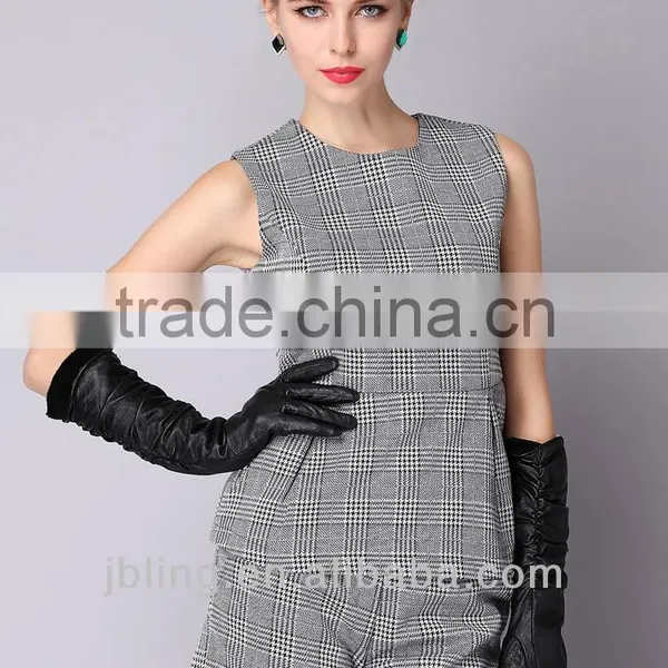 Lady's Slim Sleeveless Wear photo-3