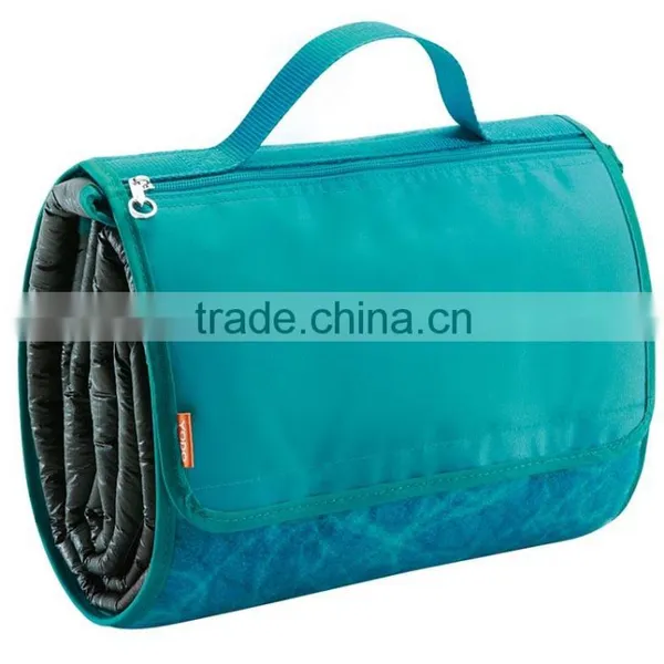 High Quality Waterproof Picnic 2 in 1 Pillow Blanket