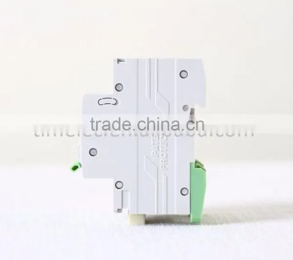 Best Price of China IEC60898 CE 3P Pole Mini Circuit Breaker photo-2