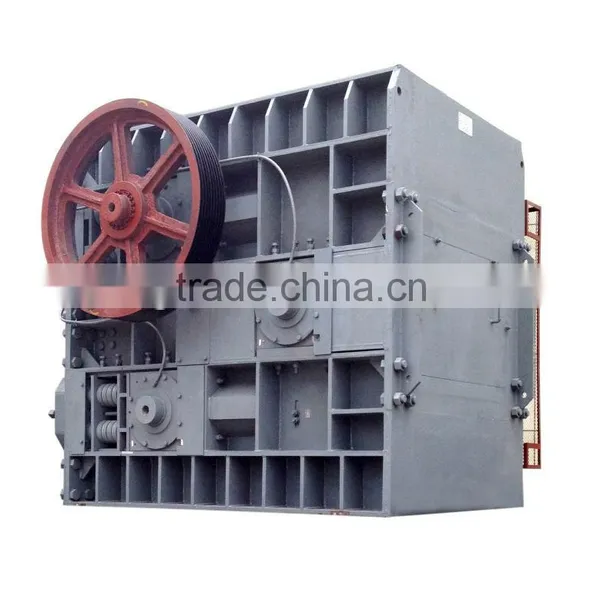 High Quality Three Roller Slag Crusher Machine photo-4