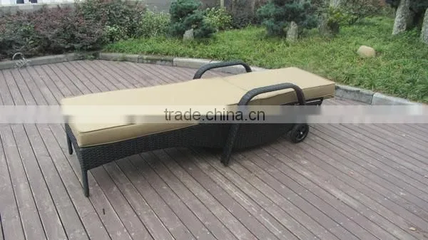 Garden Lounge With Wheel Rattan Sun Lounge photo-5