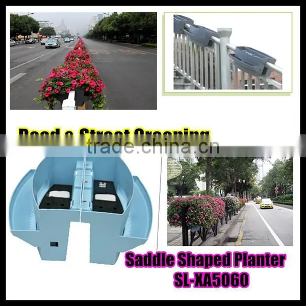 Vertical Garden Fence Decorative Garden Stone Flower Pot Resin Animal Metal Flower Pot Hanger photo-3