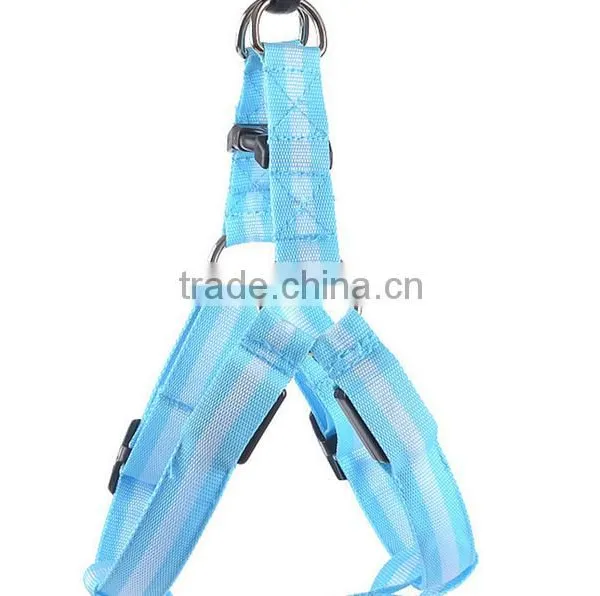 Factory Supply Stock Wholesale Pet Dog Harness LED Pet Harness photo-4