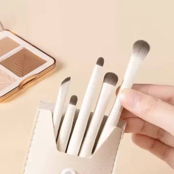 Wholesale 5 Pcs 8pcs Makeup Brush Sets Leather Bag Small Detailing Foundation Flat Eyeshadow Brushes for Eye Face Used Eyeliner photo-4