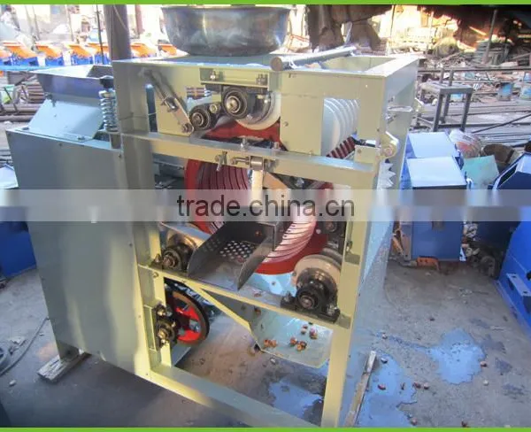 Broad bean kernel skin removing machine/Wet way soybean peeling machine