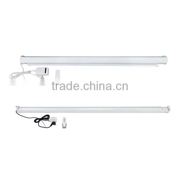 CE Certificated 60"-300" Motorized Projection Screen With Iron Housing photo-4
