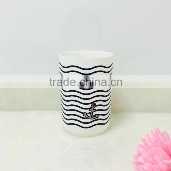 Fashion Design Plastic Toothbrush Cup photo-2