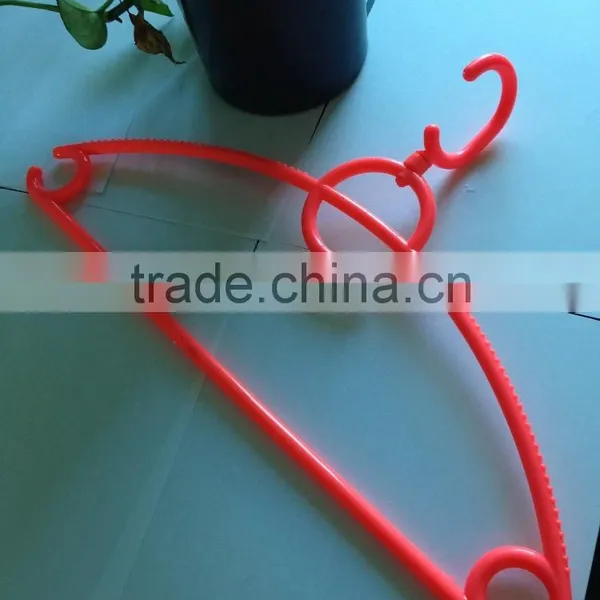 PH-114 Manufacturer Provide Plastic Clothes Hanger With Competitive Price photo-4